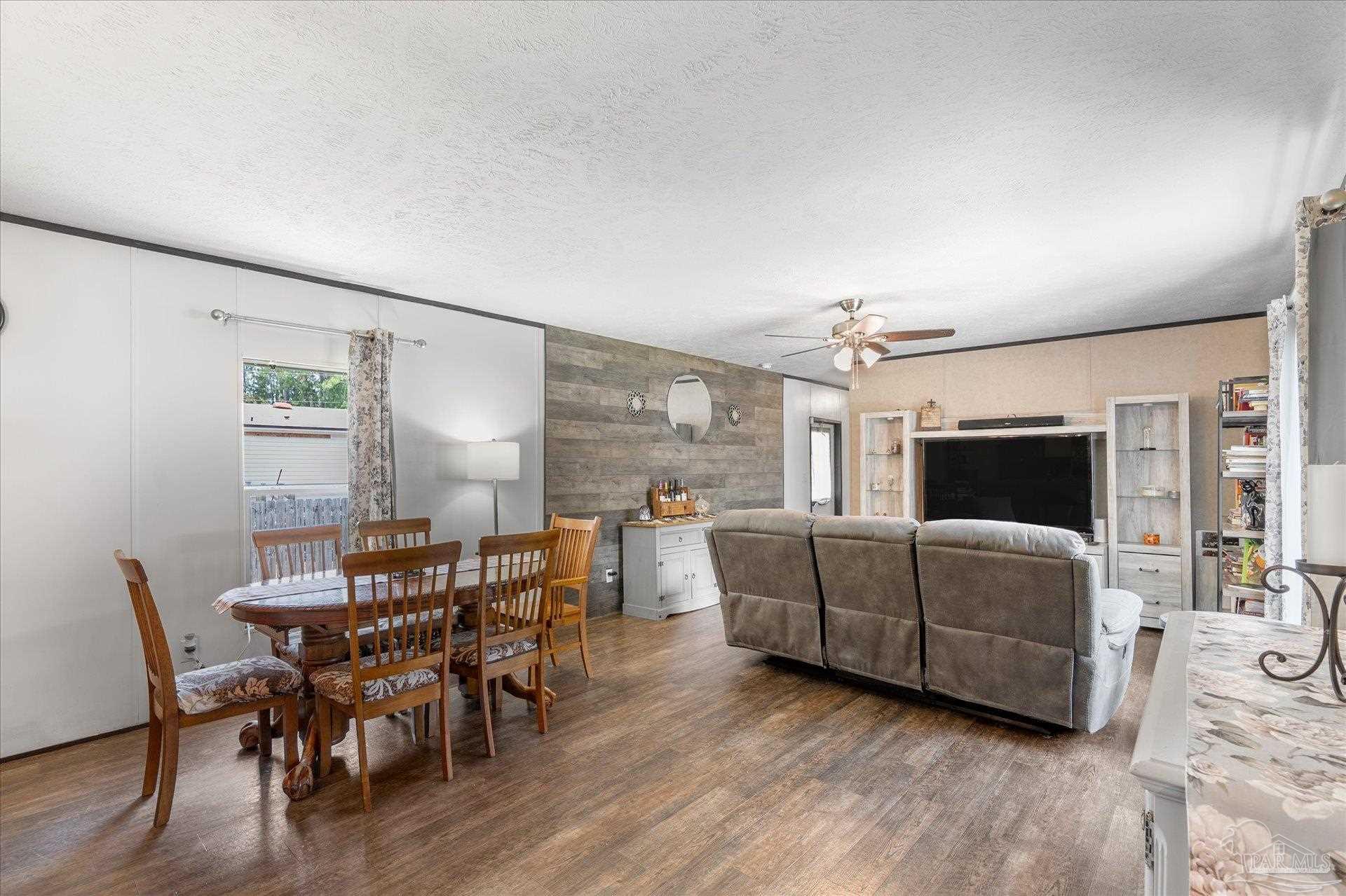 1964 Reagan Road Navarre, FL 32566 - Photo 7 of 28 Gallery Image 7