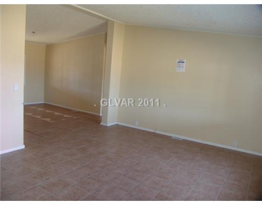 2980 Retread Road Pahrump, NV 89048 - Photo 3 of 18 Living Room.