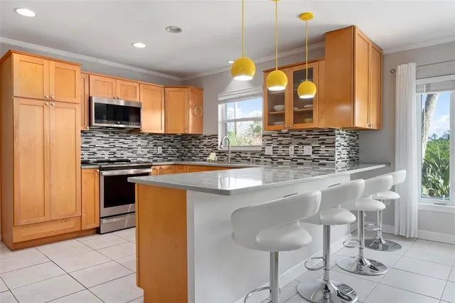 $1,295,000 | 602 Baronet Lane, Holmes Beach, FL 34217