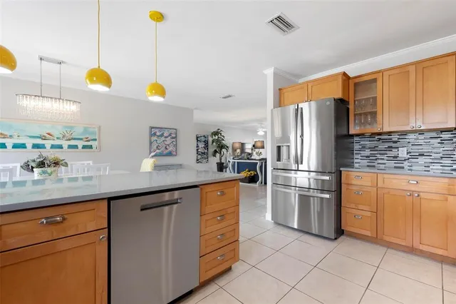 $1,295,000 | 602 Baronet Lane, Holmes Beach, FL 34217