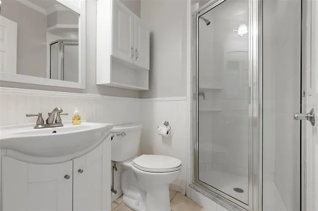 $1,295,000 | 602 Baronet Lane, Holmes Beach, FL 34217