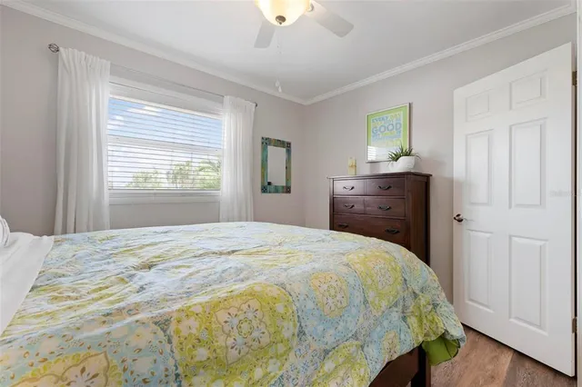 $1,295,000 | 602 Baronet Lane, Holmes Beach, FL 34217