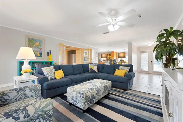 $1,295,000 | 602 Baronet Lane, Holmes Beach, FL 34217