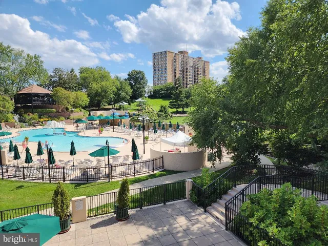 $2,800 | 307 Yoakum Parkway, Unit 1024, Alexandria, VA 22304