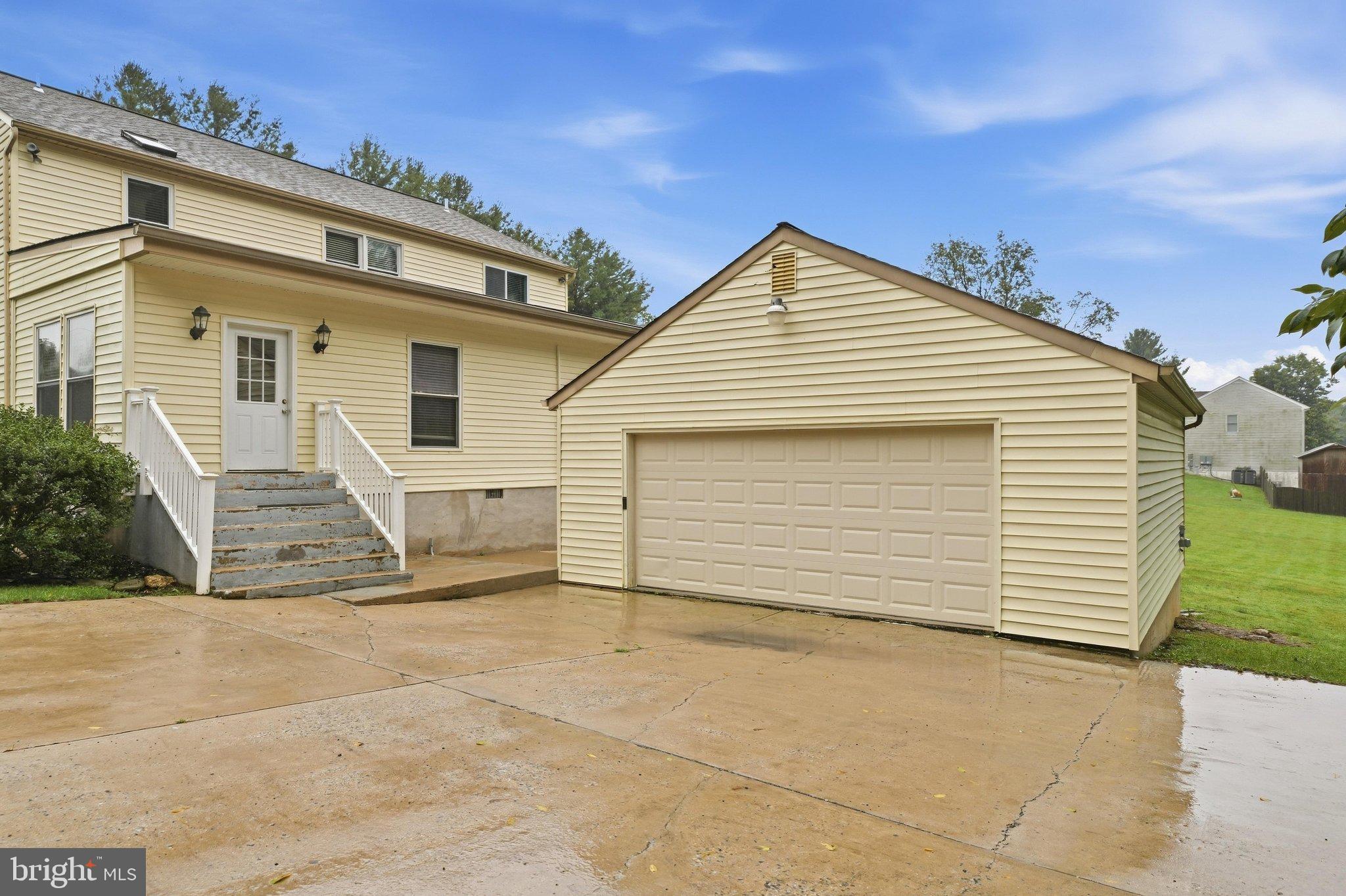 1052 Ridge Road Mount Airy, MD 21771 - Photo 48 of 62 Detached Garage