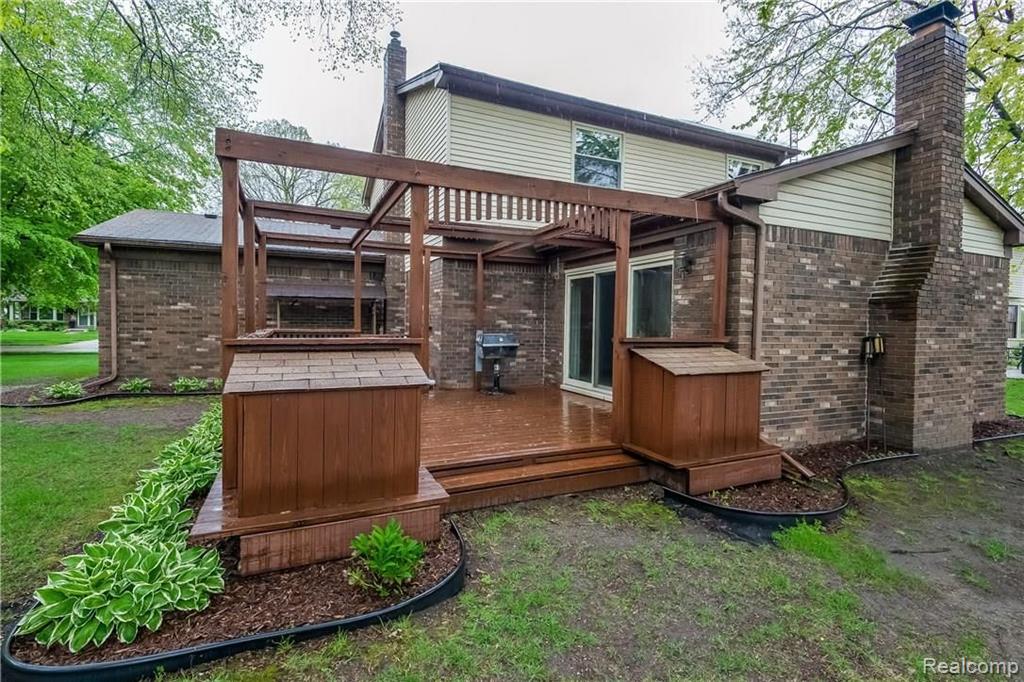 14055 Riverside Street Livonia, MI 48154 - Photo 20 of 24