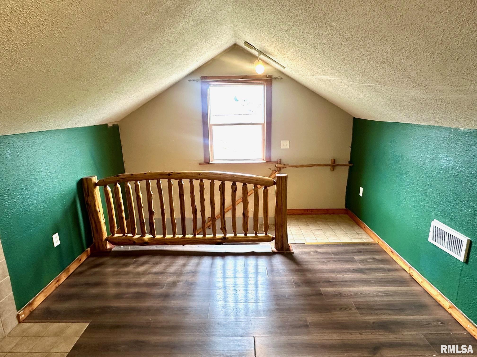 2006 Cedar Street Jacksonville, IL 62650 - Photo 18 of 21