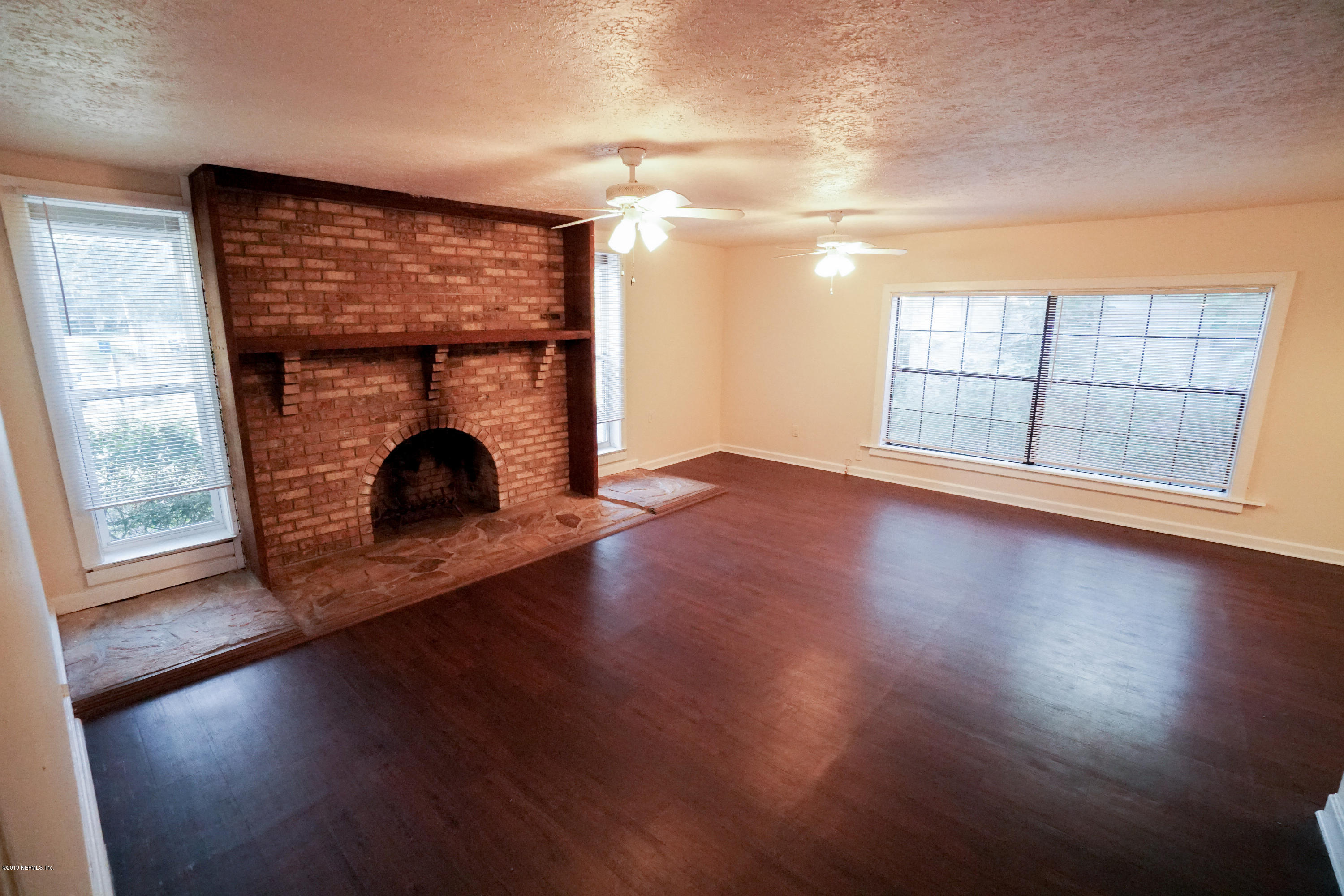 10602 Lone Star Road Jacksonville, FL 32225 - Photo 3 of 28 Ent