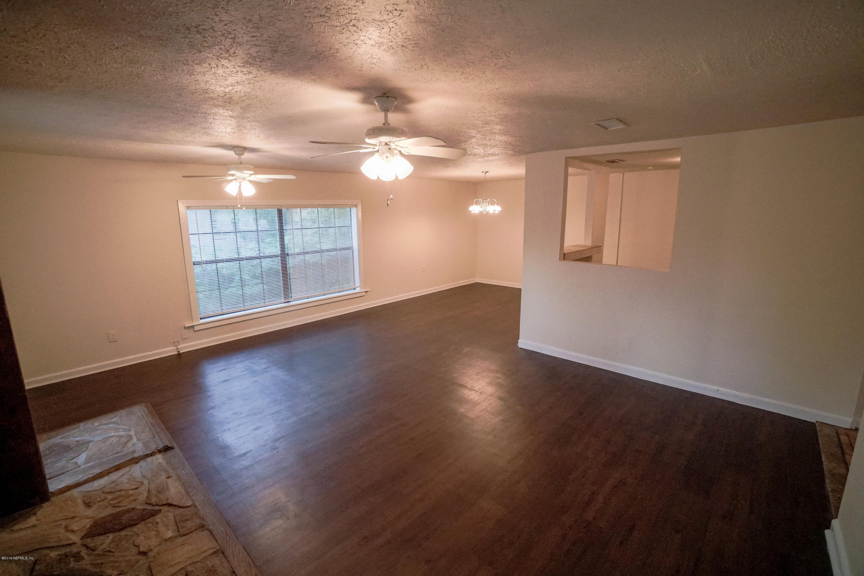 10602 Lone Star Road Jacksonville, FL 32225 - Photo 4 of 28 Living