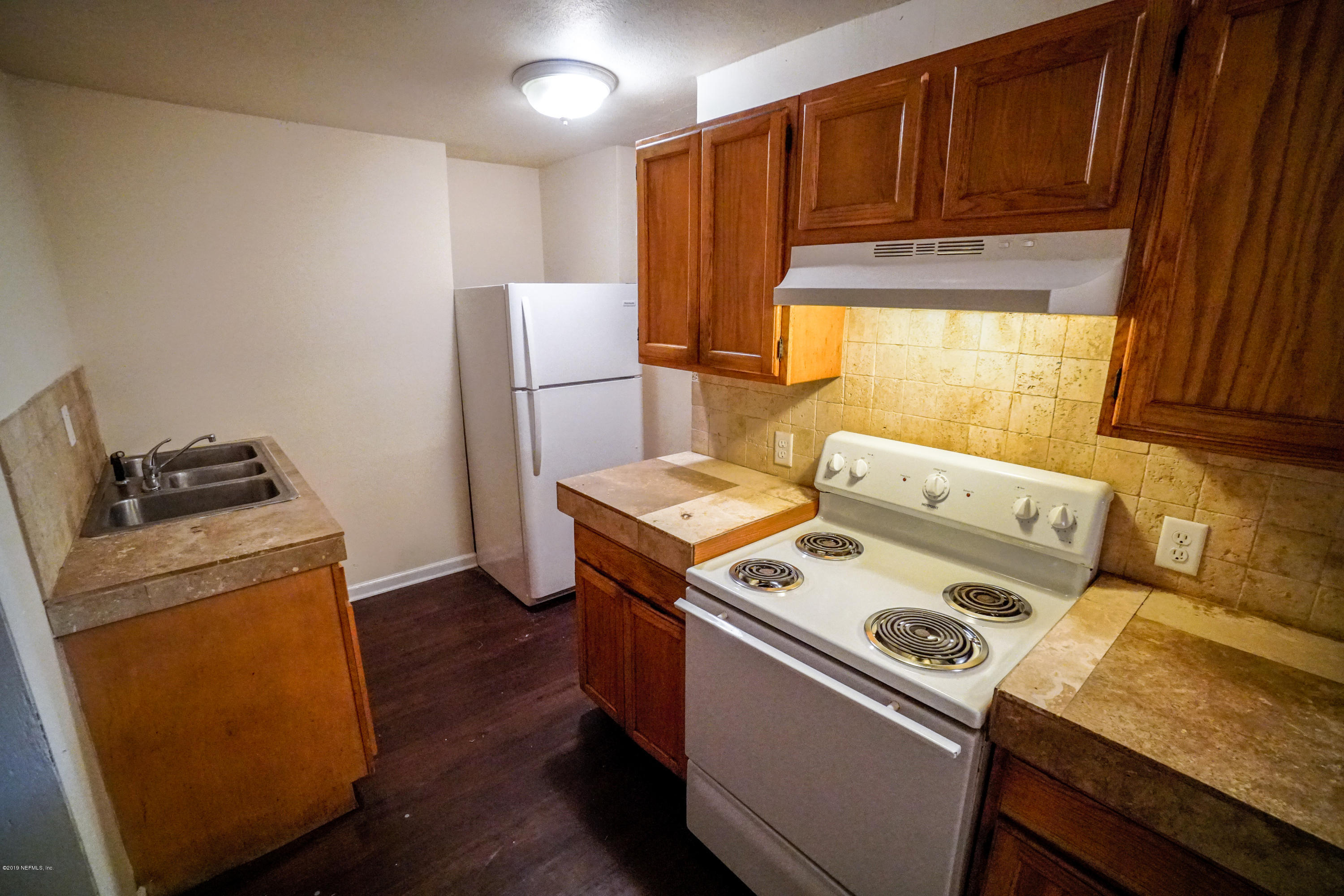 10602 Lone Star Road Jacksonville, FL 32225 - Photo 8 of 28 Kitchen1