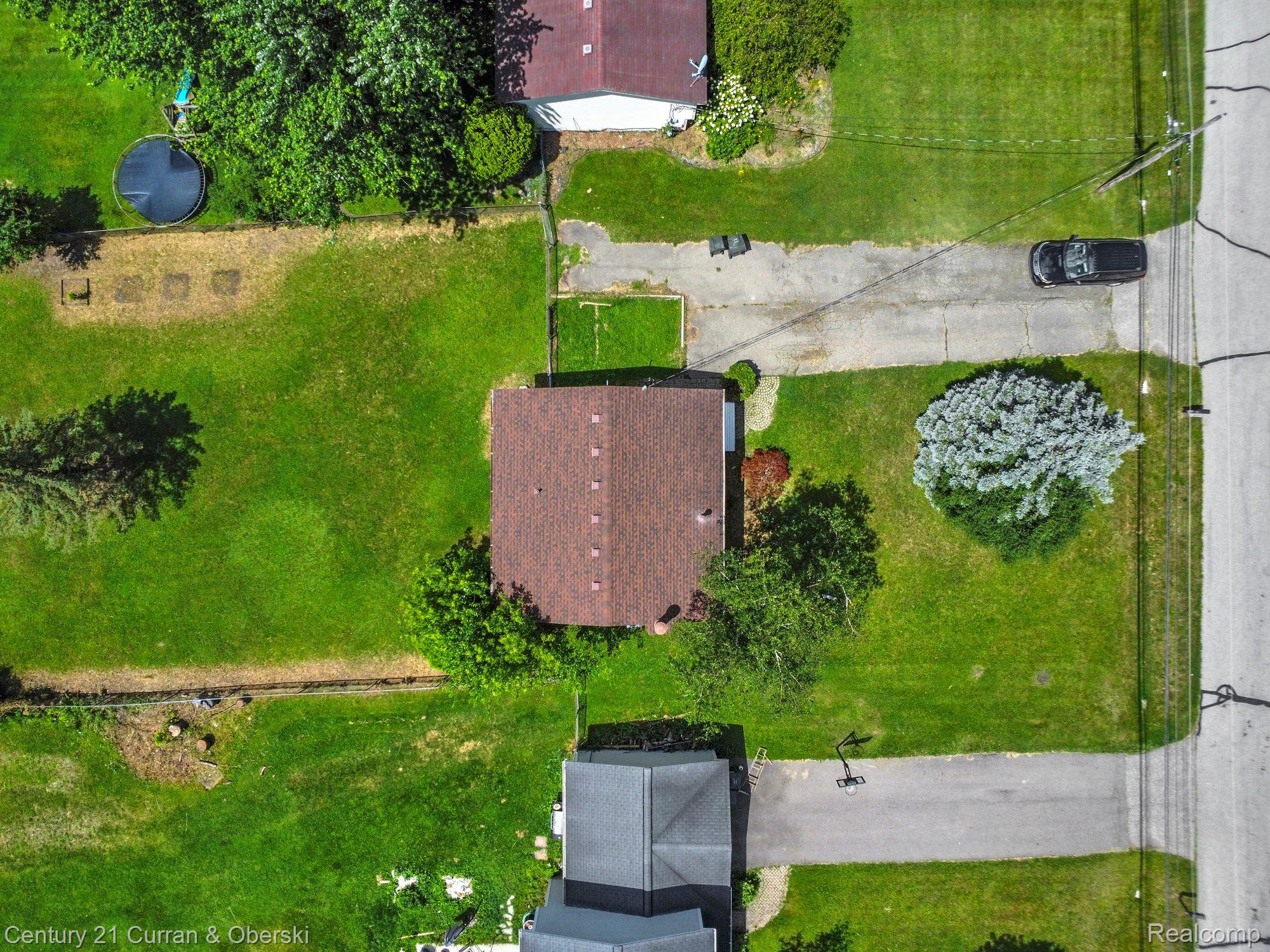 735 Grace Avenue Rochester, MI 48307 - Photo 23 of 28 Gallery Image 23