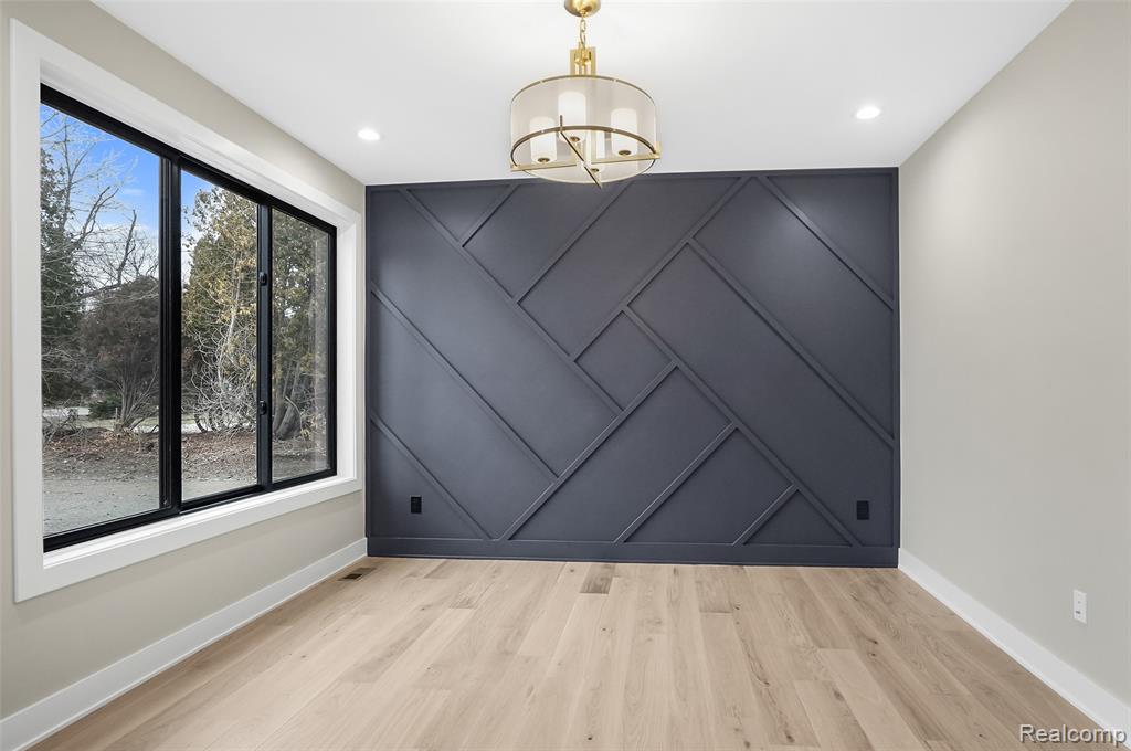 31130 Lahser Road Beverly Hills, MI 48025 - Photo 14 of 50 Gallery Image 14