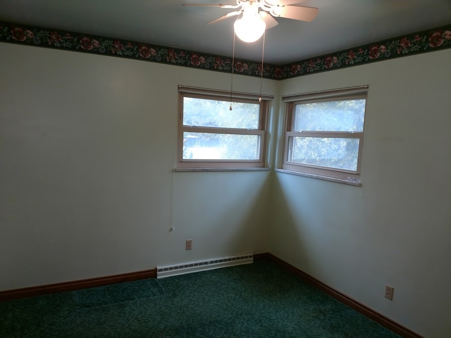 1772 9 Mile Road Sterling, MI 48659 - Photo 8 of 35 1845351-7.JPG