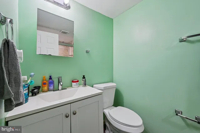 $280,000 | 6919 Myersview Drive, Baltimore, MD 21220