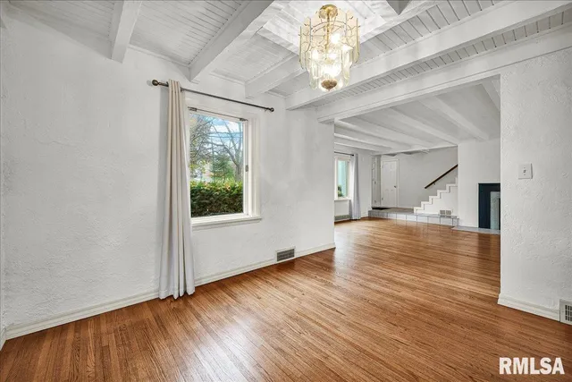 $349,900 | 4008 Knoxville Avenue, Peoria, IL 61614