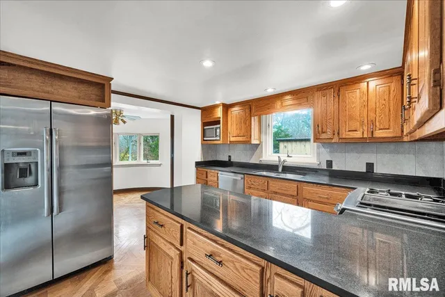 $349,900 | 4008 Knoxville Avenue, Peoria, IL 61614