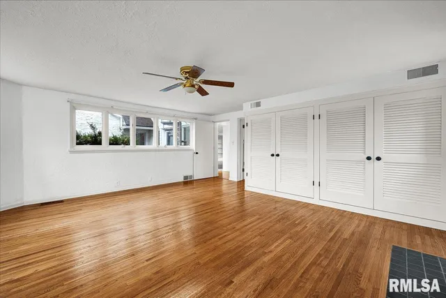 $349,900 | 4008 Knoxville Avenue, Peoria, IL 61614