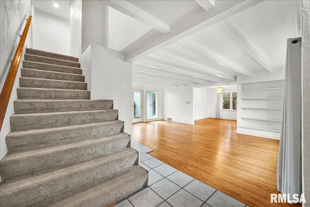 $349,900 | 4008 Knoxville Avenue, Peoria, IL 61614