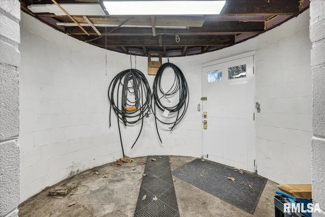 $349,900 | 4008 Knoxville Avenue, Peoria, IL 61614