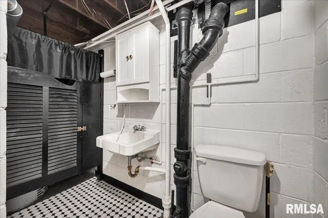 $349,900 | 4008 Knoxville Avenue, Peoria, IL 61614