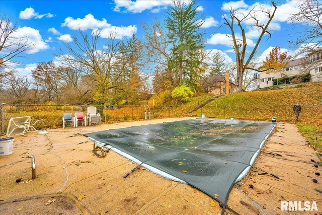 $349,900 | 4008 Knoxville Avenue, Peoria, IL 61614