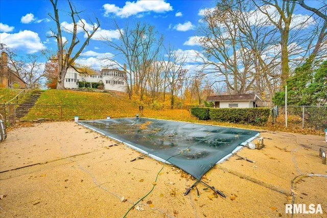 $349,900 | 4008 Knoxville Avenue, Peoria, IL 61614