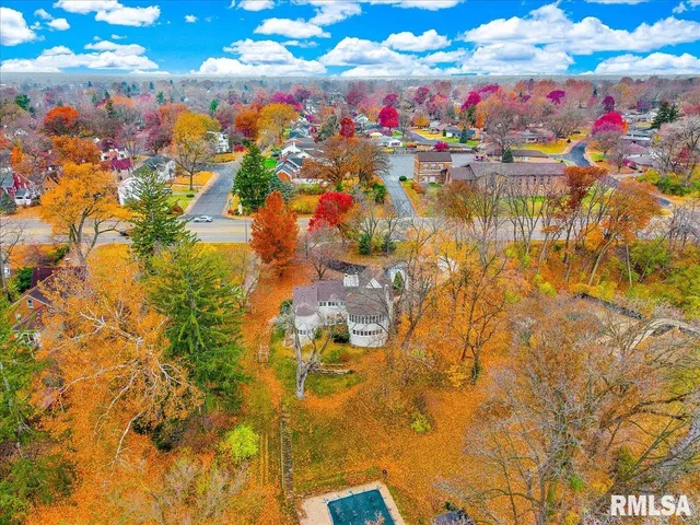 $349,900 | 4008 Knoxville Avenue, Peoria, IL 61614