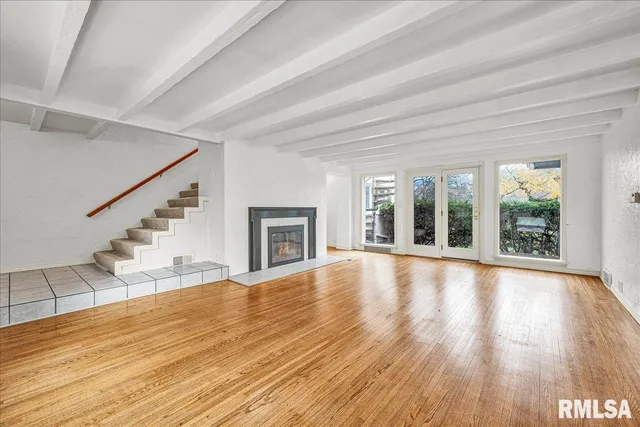 $349,900 | 4008 Knoxville Avenue, Peoria, IL 61614