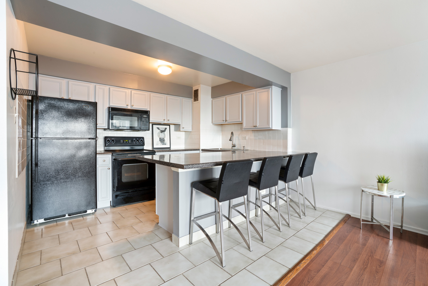 6030 North Sheridan Road, Unit 508 Chicago, IL 60660 - Photo 6 of 15