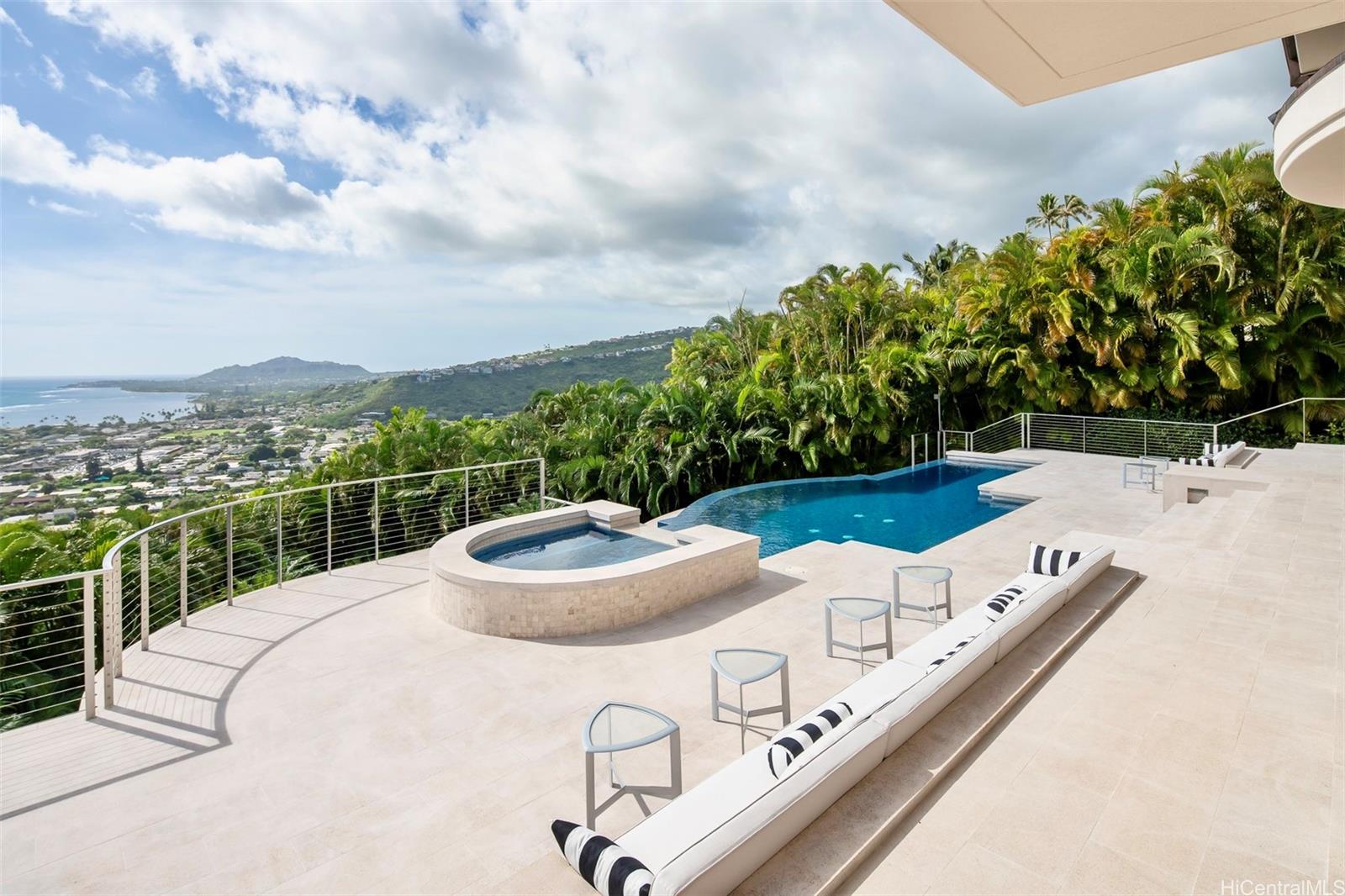 360 Puuikena Drive Honolulu, HI 96821 - Photo 7 of 20 Limestone lanai with saltwater pool, infinity edge and jacuzzi.