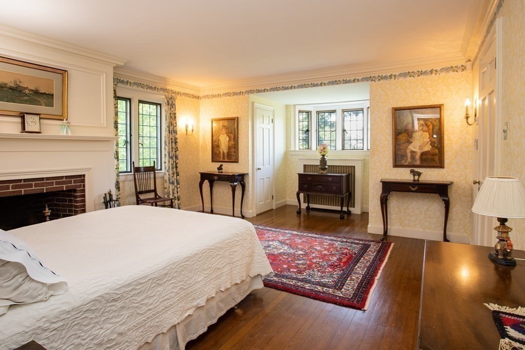 17 Longview Road Reading, MA 01867 - Photo 26 of 42 a living room with furniture rug and window