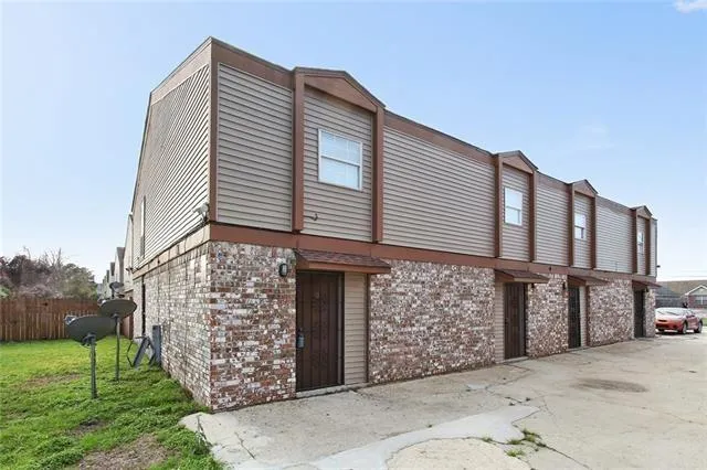 $1,250 | 5997 Tullis Drive, Unit B, New Orleans, LA 70131