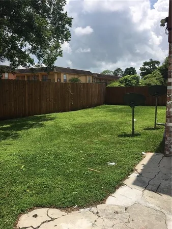 $1,250 | 5997 Tullis Drive, Unit B, New Orleans, LA 70131