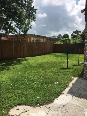 $1,250 | 5997 Tullis Drive, Unit B, New Orleans, LA 70131