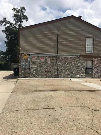 $1,250 | 5997 Tullis Drive, Unit B, New Orleans, LA 70131
