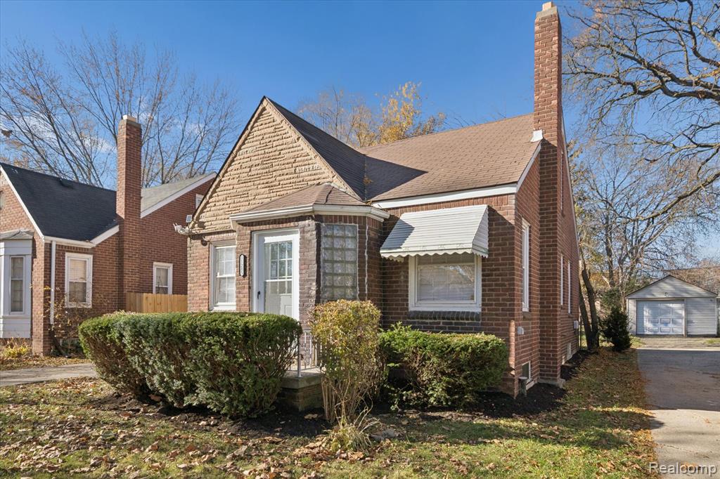 11285 Lakepointe Street Detroit, MI 48224 - Photo 4 of 32