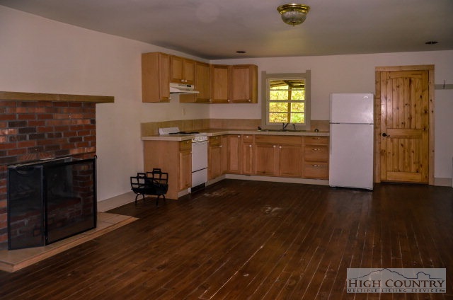 3899-390 Junaluska Road Boone, NC 28607 - Photo 14 of 14
