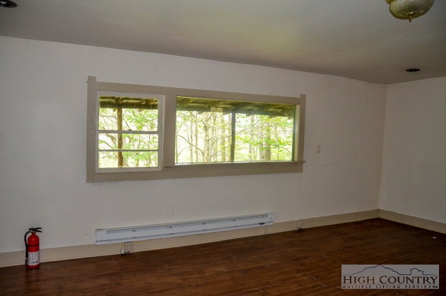 3899-390 Junaluska Road Boone, NC 28607 - Photo 2 of 14