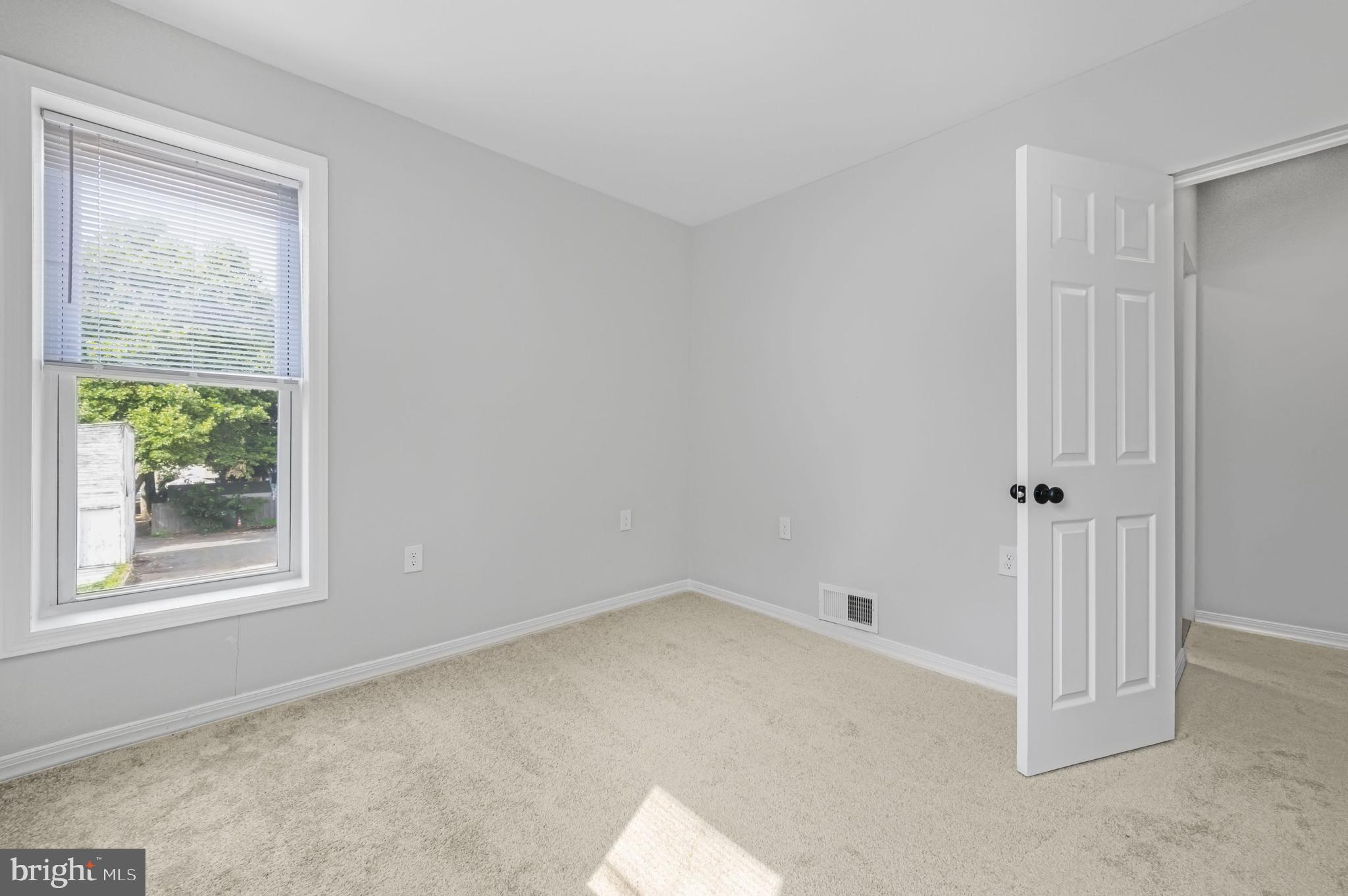 253 Beech Street Pottstown, PA 19464 - Photo 19 of 34