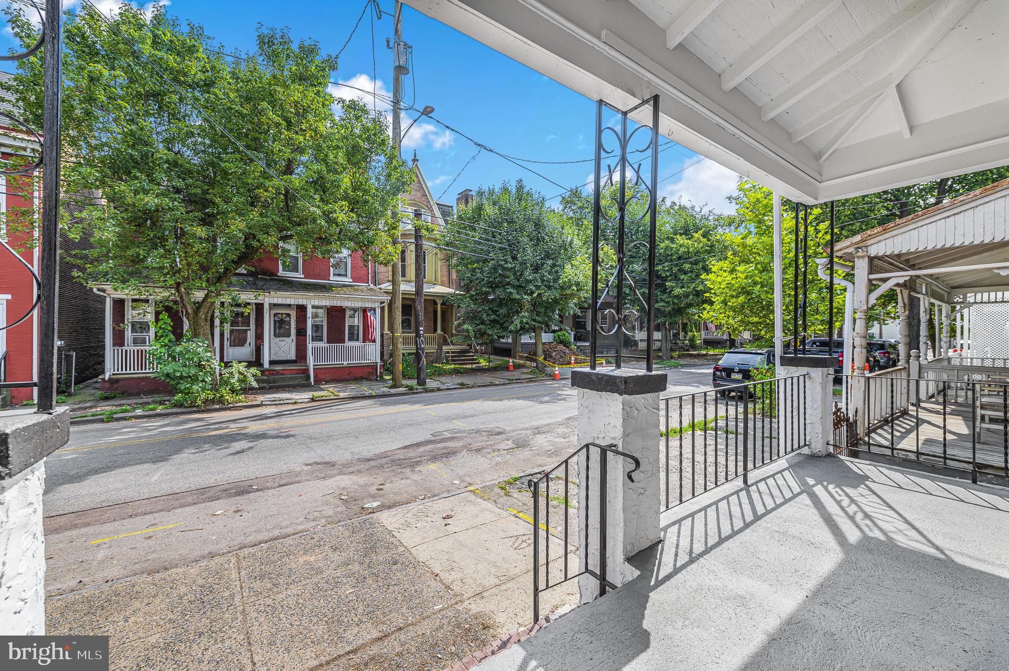 253 Beech Street Pottstown, PA 19464 - Photo 31 of 34