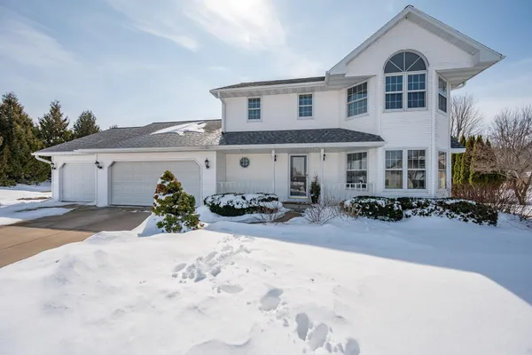$429,900 | 3716 Settlement Heights Drive, New Franken, WI 54229