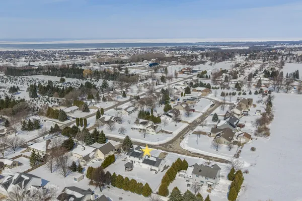 $429,900 | 3716 Settlement Heights Drive, New Franken, WI 54229