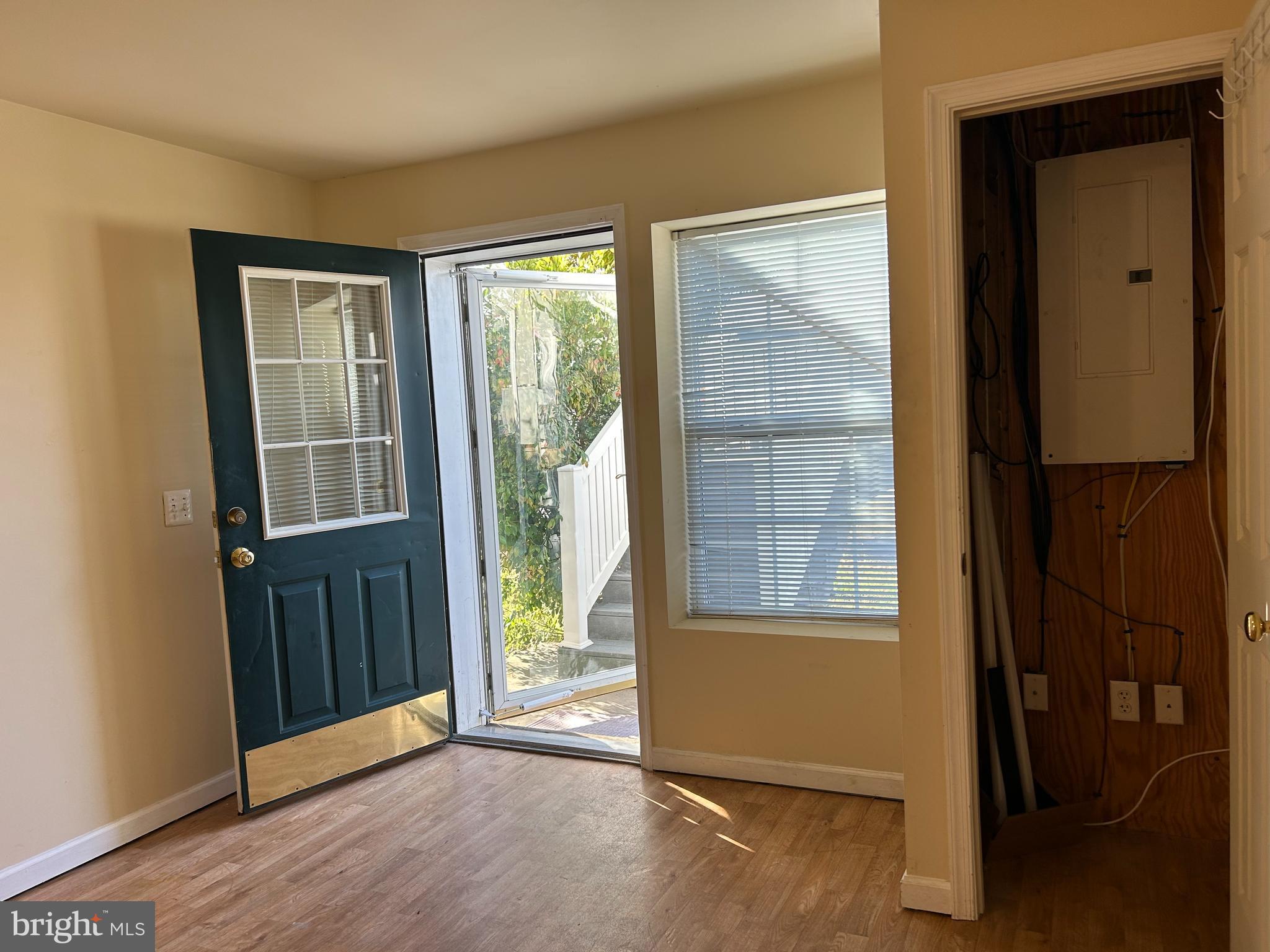 981 Main Avenue Hagerstown, MD 21740 - Photo 31 of 39 a view of an empty room with a window
