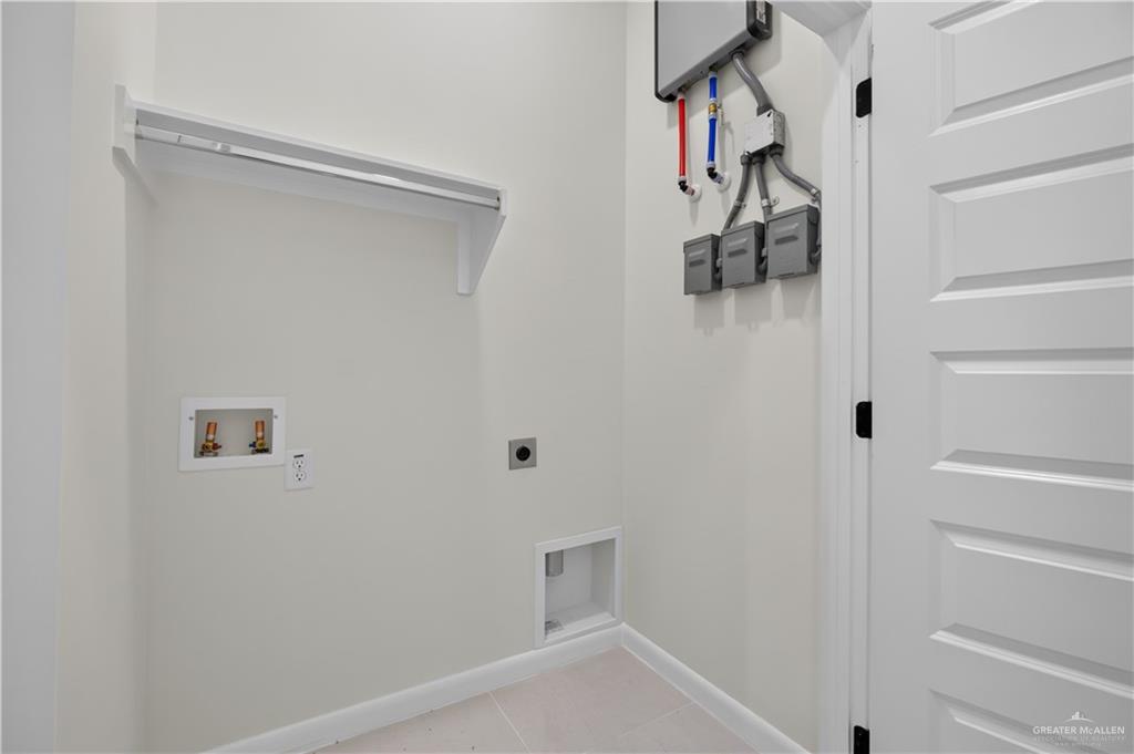 613 Mountain Road, Unit 20A Mission, TX 78573 - Photo 3 of 25 Gallery Image 3