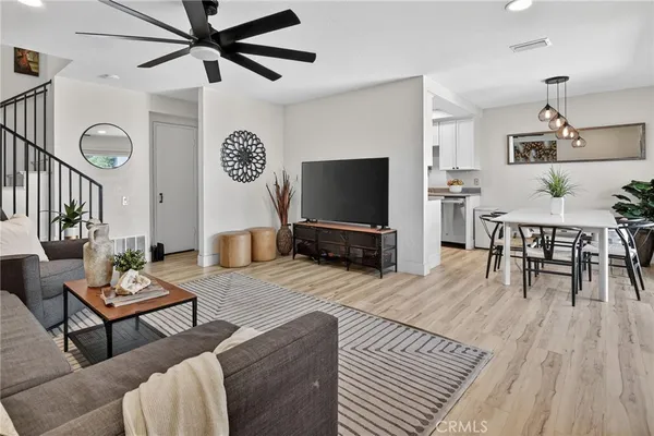 $725,000 | 20314 Flower Gate Lane, Unit 2, Yorba Linda, CA 92886