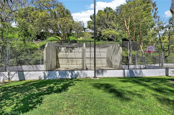 $725,000 | 20314 Flower Gate Lane, Unit 2, Yorba Linda, CA 92886