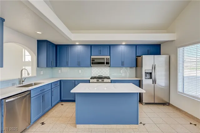 $2,895 | 2546 Claridge Avenue, Henderson, NV 89074