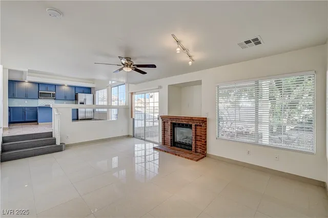 $2,895 | 2546 Claridge Avenue, Henderson, NV 89074