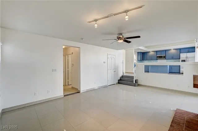 $2,895 | 2546 Claridge Avenue, Henderson, NV 89074