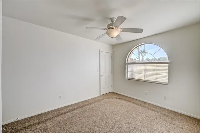 $2,895 | 2546 Claridge Avenue, Henderson, NV 89074